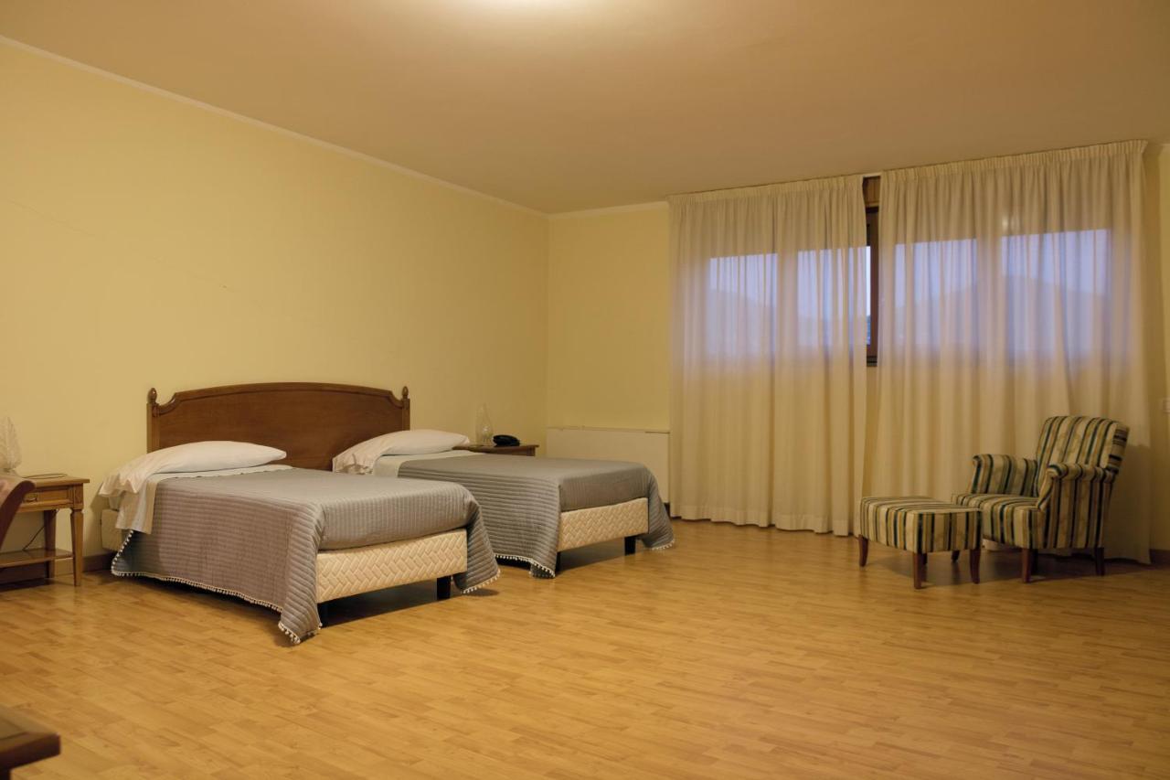 Ruggiero Park Hotel Vallo della Lucania Exterior foto